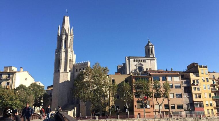 Apartamento Con Encanto Y Terraza En Barri Vell De Girona, El Cul De La Lleona Exterior foto